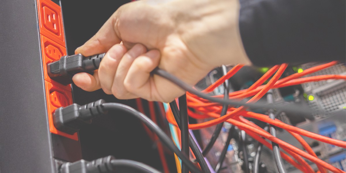 BC---Best-Practices-for-Managing-Power-Cables-in-a-Data-Center-Environment